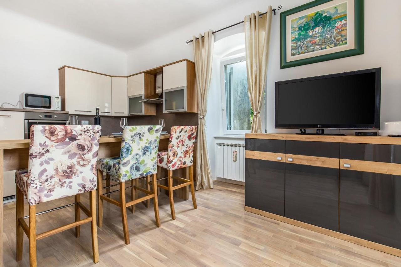 Villa Carolina Rijeka Eksteriør bilde